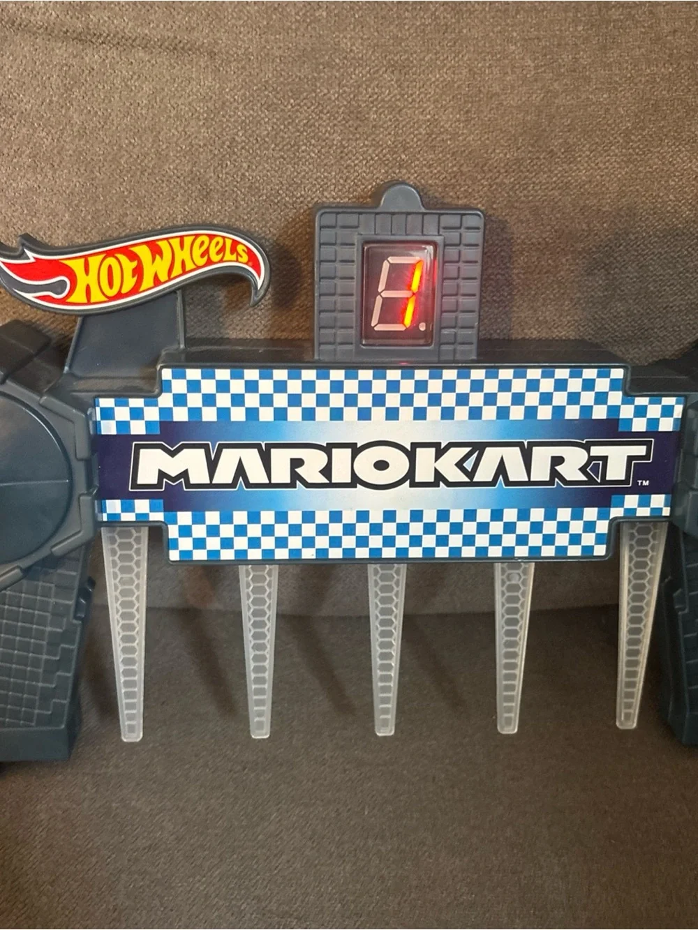 Hot Wheels Mario Kart Rainbow Road Raceway Replacement Part Finish Line Gate